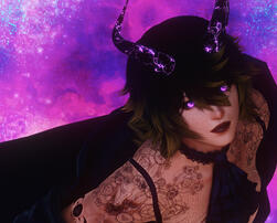 Brown-haired hyur with glowy purple eyes and cracked horns with a purple glow between the cracks expressionlessly floating through the void.